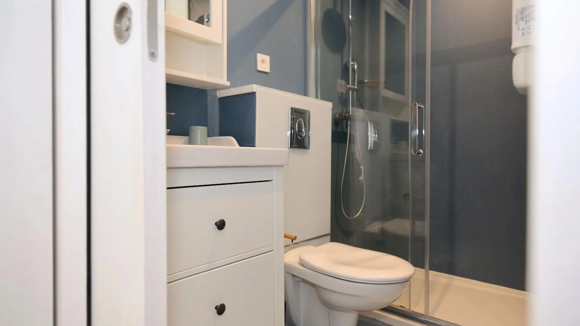 Studio Atypique Refait A Neuf - Paris 10 - 2P Apartment