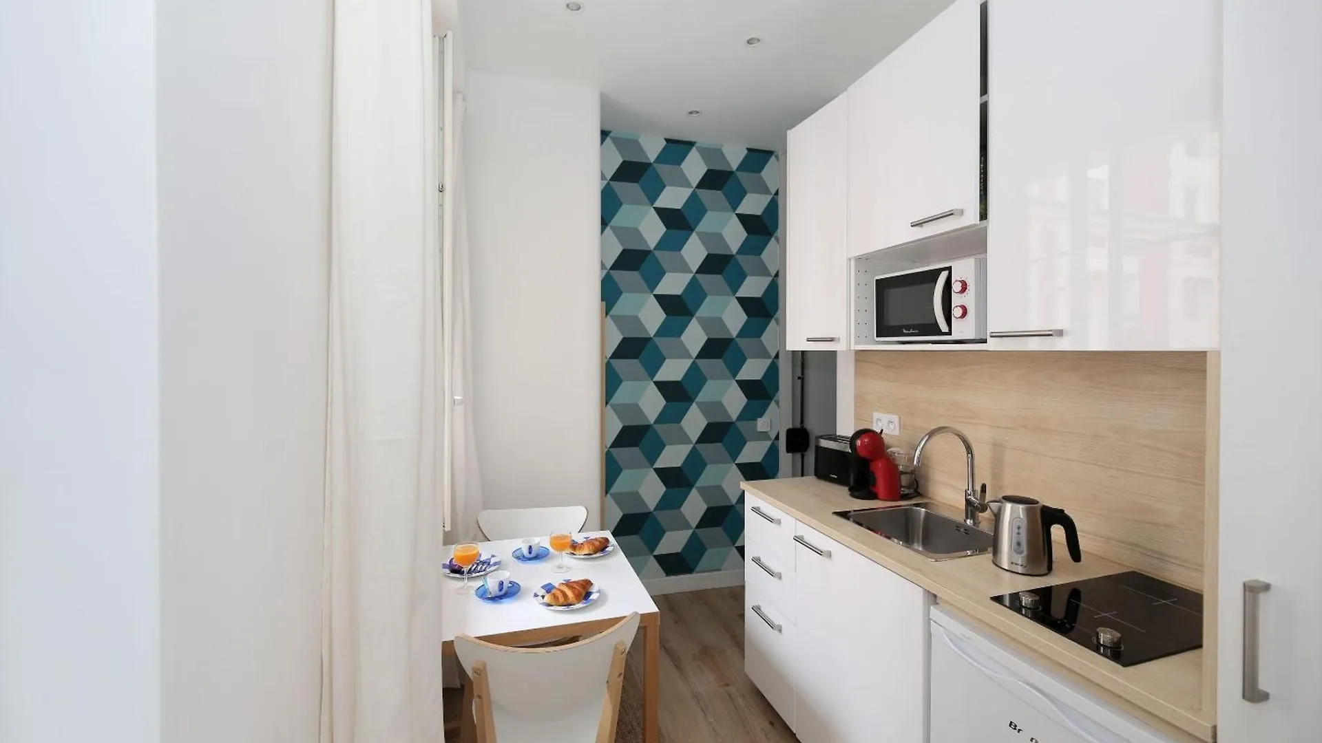 Studio Atypique Refait A Neuf - Paris 10 - 2P Apartment