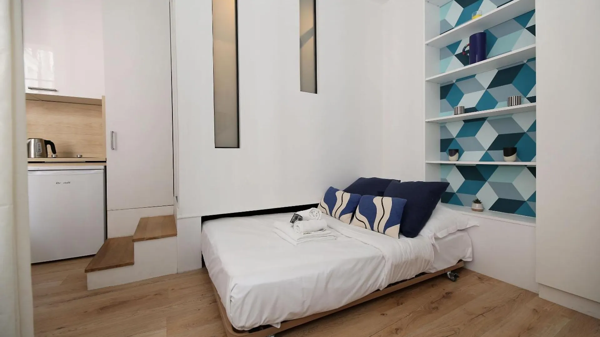 Studio Atypique Refait A Neuf - Paris 10 - 2P Apartment
