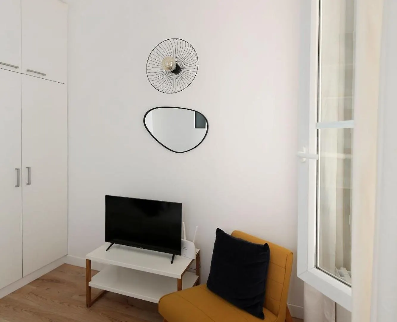 Studio Atypique Refait A Neuf - Paris 10 - 2P Apartment